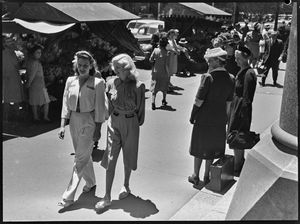 슬랙스를 입은 여성들, 시드니, 1946년