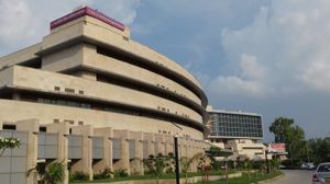 ESIC 의과대학 파리다바드