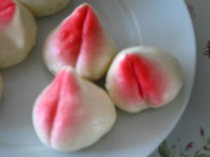 수도우 바오. 일본에서는 모모만주라고 불리기도 한다.