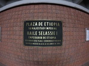 하이레 셀라시에가 멕시코 시티에서 제막한 기념패