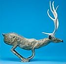 오수토크 이피리의 비누돌 조각상, 데노스 박물관 센터