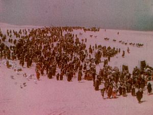 영화의 테크니컬러 시퀀스 중 하나에서 이스라엘 백성을 이끄는 모세