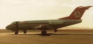 1971년 카라타 공항에서 MMA 로고가 있는 하이브리드 Ansett 도색의 MacRobertson Miller Airlines 포커 F28 펠로우십