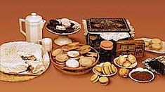 아르헨티나 과자. 로헬(호할드레 층에 머랭을 덮은 케이크), 둘세 데 레체, 그리고 알파호르의 지역적 변형(마르델플라타, 코르도바, 투쿠만 등)을 포함한다.