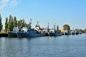 스비노우이시체 해군 기지