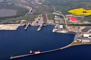 페리 항구 묵란(Mukran), (자스니츠의 일부)