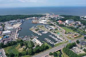 코워브제크 항구의 항공 사진