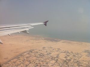 2010년 라스 아부 폰타스와 알와크라 북동부의 항공 사진