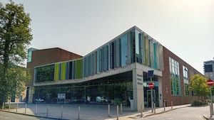 러니미드 시빅 센터