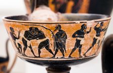 훈련 중인 페리조마를 입은 그리스 선수들.