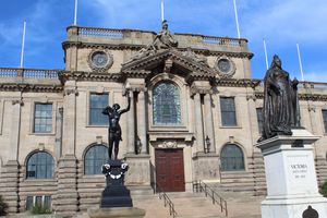 사우스실즈 타운 홀, 산업적 자신감이 넘치던 시기에 건설됨