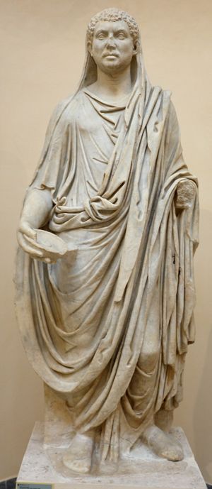 오스티아 고고학 박물관에 있는 조각상, 아마도 막센티우스.