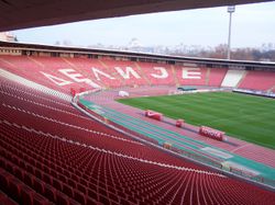 남쪽 스탠드 위 지붕에서 본 모습