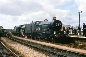 5051 Drysllwyn Castle와 7029 Clun Castle이 1985년 7월 브리스틀에서 플리머스까지 운행하는 "The Great Western Limited" 관광열차에 투입되었다.