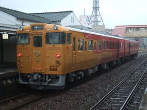 이요나다 모노가타리(초대 차량)