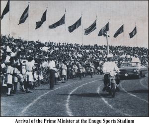 은남디 아지키웨 스타디움, 에누구