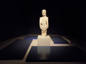 우르파 남자, 선사 토기 신석기 시대, {{c.