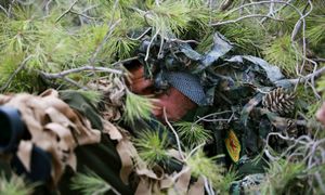 터키로부터 북시리아를 방어하는 YPG 저격수, 아프린