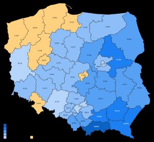 선거구별 Sejm 선거 결과. 파란색은 법과 정의, 주황색은 시민 연단을 나타낸다.