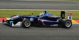 러셀은 스파에서 2015 FIA 유럽 포뮬러 3 챔피언십에 참가했다.