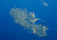 올더니섬(중앙)과 부루 (오른쪽 위)