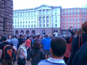 델리얀 페예브스키가 DANS의 수장으로 선출된 것에 반대하는 소피아 시위, 2013년 6월 14일