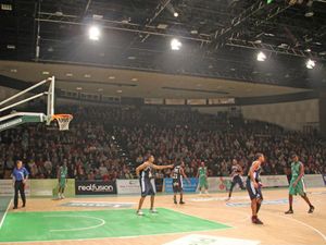 플리머스 시티 패트리어츠의 홈 구장인 플리머스 파빌리온