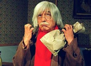 체스피리토에서 차파틴 박사로 출연한 체스피리토