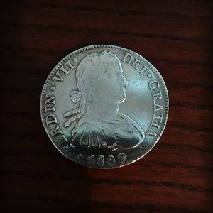 멕시코 시티에서 주조된 스페인 레알 데 아 오초 동전(때로는 "달러"라고도 함)