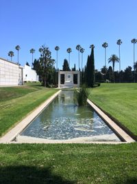 할리우드 포에버 묘지에 있는 페어뱅크스의 묘