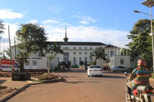 멩고 부랑게는 부간다 왕국의 본부이다.