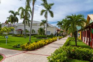 바바로 지역의 리조트 입구