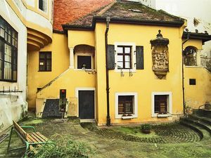 훔멜의 브라티슬라바, 클로부치니카 거리 출생지