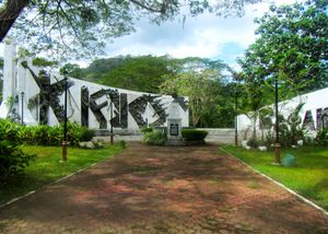 1897년 5월 10일, 안드레스 보니파시오가 처형된 것으로 추정되는 카비테주 마라곤돈에 있는 나그파통 산과 분티스 산 기슭의 보니파시오 신사