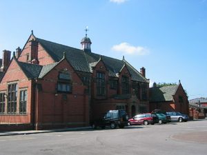 Sir John Deane's College(존 딘스 칼리지)