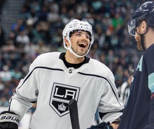 2023년 로스앤젤레스 킹스 소속 피알라.