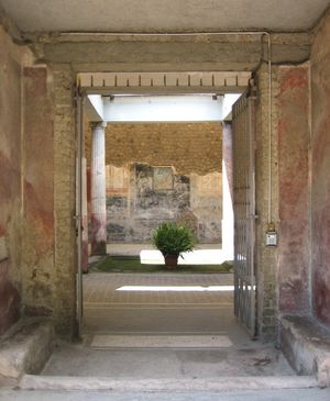 빌라 산 마르코 입구 및 아트리움