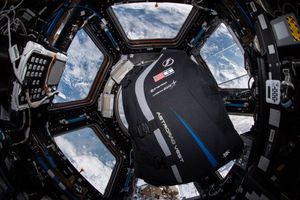 이스라엘 StemRad에서 개발한 방사선 방지 우주복인 AstroRad