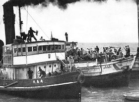 "아리아케 해 전투" - 1960년 6월 19일 제1노조 보트가 제2노조 보트와 전투를 벌이는 모습