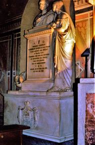 피렌체 산타 크로체 성당에 있는 오긴스키의 묘