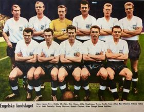 1959년 10월 28일 잉글랜드 축구 국가대표팀 경기 (앞줄 오른쪽에서 두 번째가 클러프)