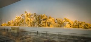 박공 조각은 올림피아 고고학 박물관에 보관되어 있다.