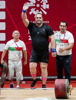 2018년 아시안 게임에서 코치들과 함께한 살리미