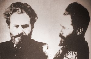 1906년 바르샤바에서 체포되었을 당시의 요기헤스