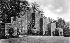 토마스 벽에 있는 1914–1918년 전쟁 기념비