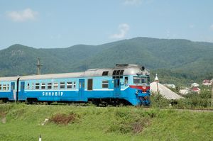 D1 디젤 동차가 후스트 근처에 있다.