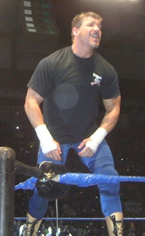 프로 레슬러 "라티노 히트" 에디 게레로 (1967-2005) 사망.