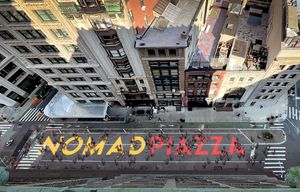 NoMad의 브로드웨이에 있는 오픈 스트리트인 "NoMad Piazza"의 항공 뷰
