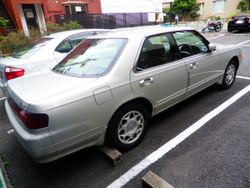 닛산 로렐 셀렌시아 (C34) 후측면