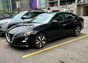 닛산 알티마(6세대) 정측면